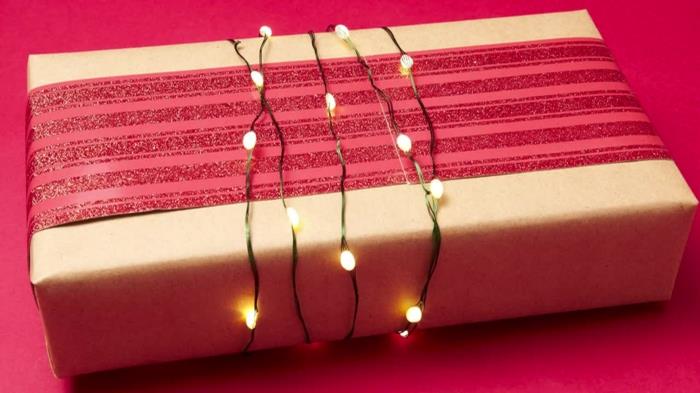 Τύλιγμα Χριστουγεννιάτικων δώρων Περιτύλιγμα δώρων Τυλίξτε υπέροχα δώρα για να μπορείτε να τα σχεδιάσετε μόνοι σας φώτα νεράιδας