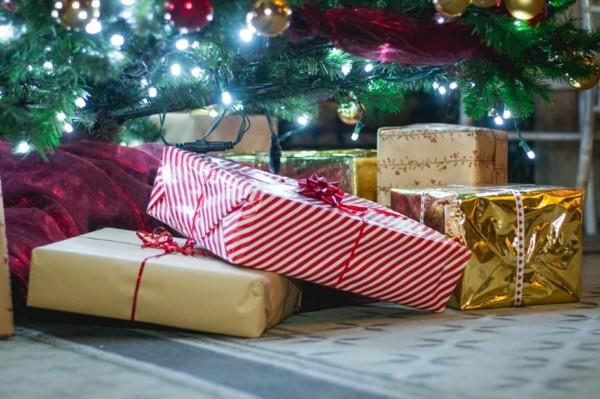 Χριστουγεννιάτικες εκδηλώσεις φιλοξενίας παιχνιδιών Χριστουγεννιάτικα δώρα
