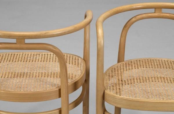 Πλεξούδα της Βιέννης - υπέροχες καφέ καρέκλες