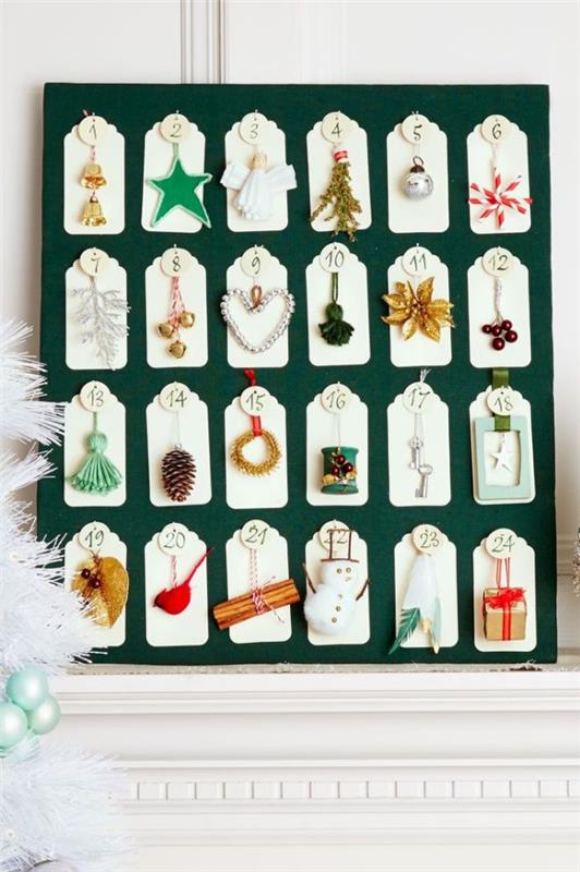 Tinker χειμερινές διακοσμήσεις για το Χριστουγεννιάτικο ημερολόγιο έλευσης ασυνήθιστο πολύχρωμο αστείο