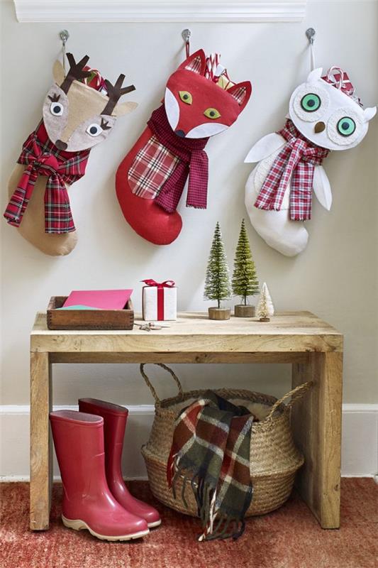 Χειμωνιάτικη διακόσμηση μπαστούνι για τα Χριστούγεννα μπότες κάλτσες διακόσμηση δώρα ζώα ζώα δάσος ζώα