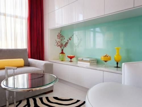 λαμπρά χρωματισμένες ιδέες διαβίωσης για το γυαλί κουζίνας πίσω τοίχο φωτεινό χλωμό