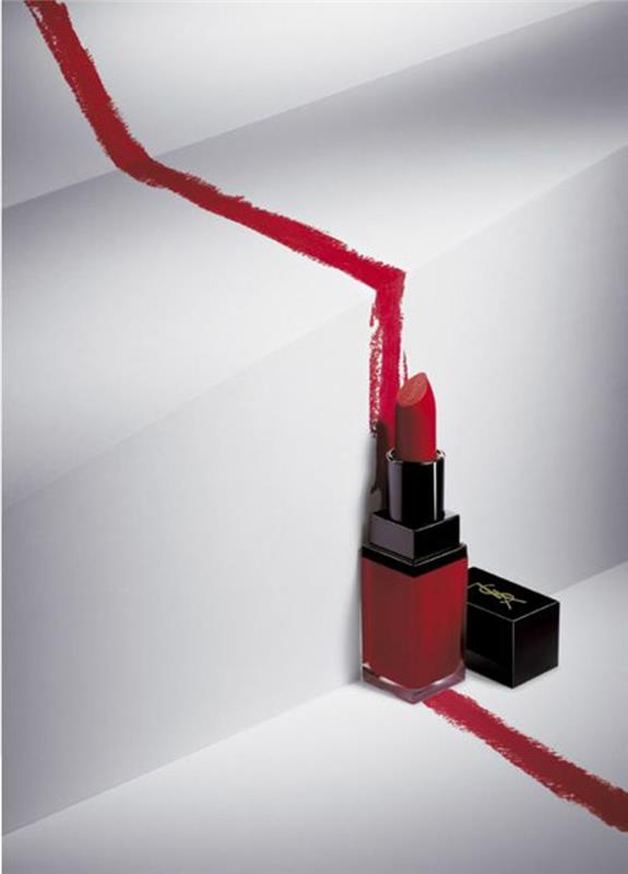 Χρώμα κραγιόν Yves Saint Laurent επιλέξτε το κόκκινο