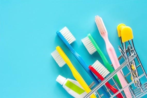 Φτιάξτε μόνοι σας οδοντόκρεμα Βουρτσίστε τα δόντια σας Συμβουλές για την οδοντική υγεία Φτιάξτε μόνοι σας οδοντόκρεμα