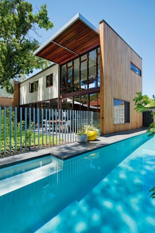 Φράχτη γύρω από την πισίνα ιδέες ξύλινη κλασική ιδέα σχεδιασμού έξω