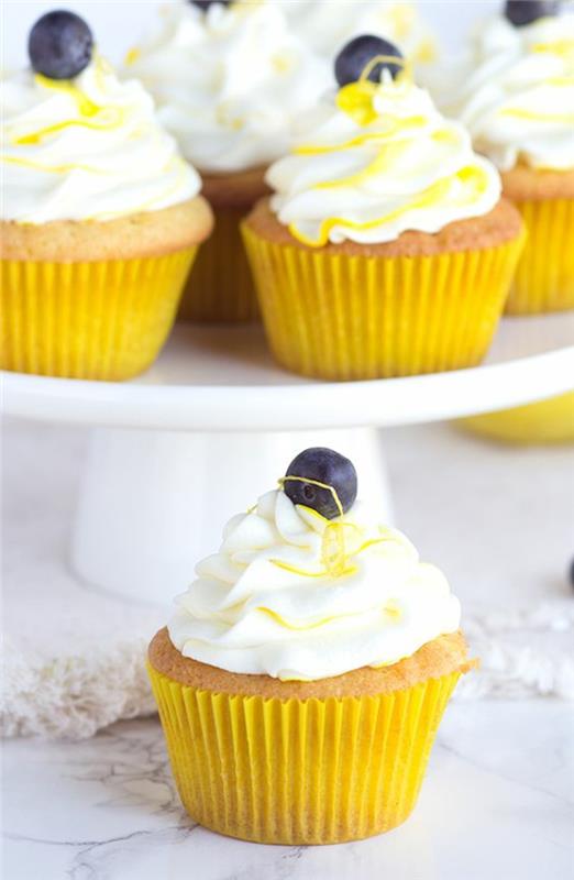 Συνταγή Lemon Cupcakes akeήστε μόνοι σας νόστιμα ταρτάκια