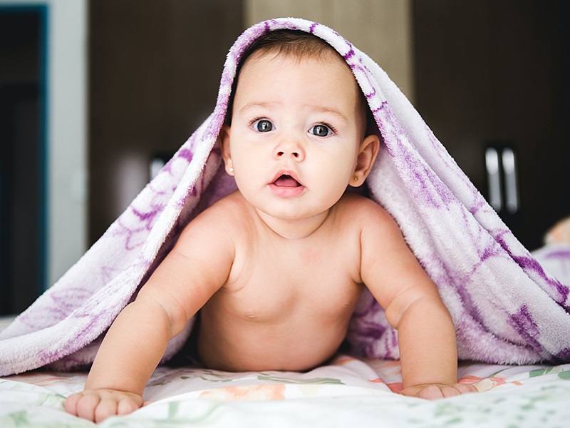 Bebeklerde Asit Reflü (gerd) Nedenleri, Belirtileri ve Çözümleri
