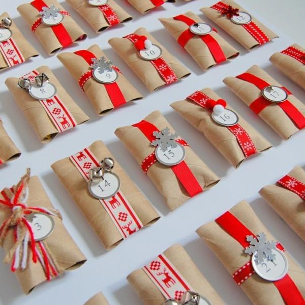 Το ημερολόγιο Advent φτιάξτε μόνοι σας ασυνήθιστη χριστουγεννιάτικη διακόσμηση από ρολά από χαρτί υγείας