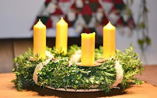 tinker advent στεφάνι 2020 boxwood κίτρινα κεριά