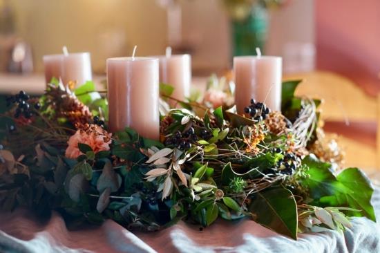 tinker advent στεφάνι κολώνα κεριά μούρα πράσινα