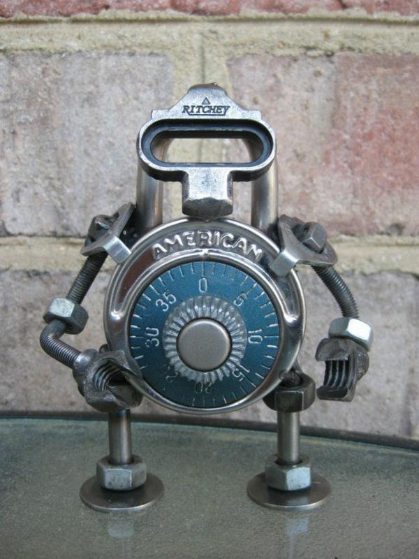 παλιό μεταλλικό ρομπότ εικόνας