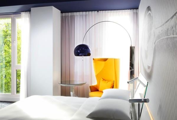 Άμστερνταμ σημεία ενδιαφέροντος andaz ξενοδοχείο υπνοδωμάτιο τόξο λάμπα