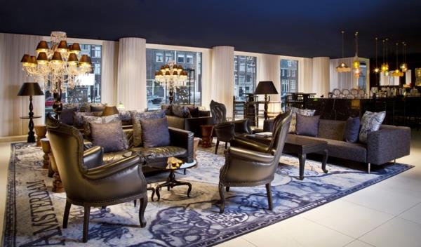 Άμστερνταμ σημεία ενδιαφέροντος ξενοδοχείο andaz δερμάτινες πολυθρόνες κρυστάλλινοι πολυέλαιοι