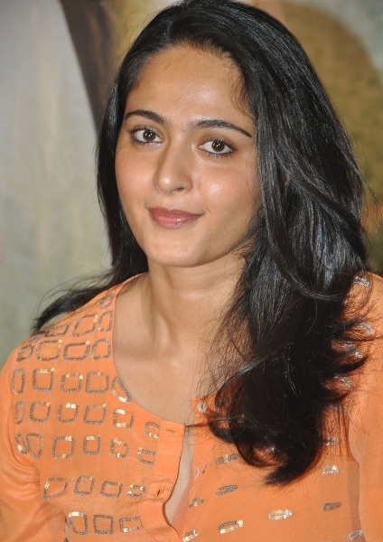 Anushka Resimleri