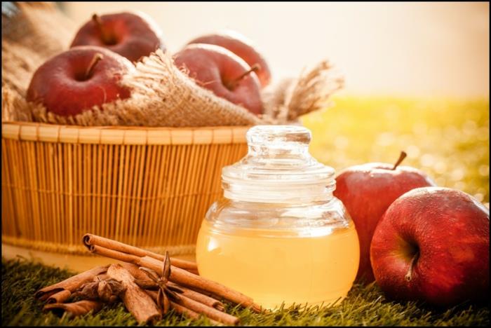 ξύδι διαφήμιση βιολογικά μήλα διαυγές χυμό ξινή γλυκιά κοντή κανέλα