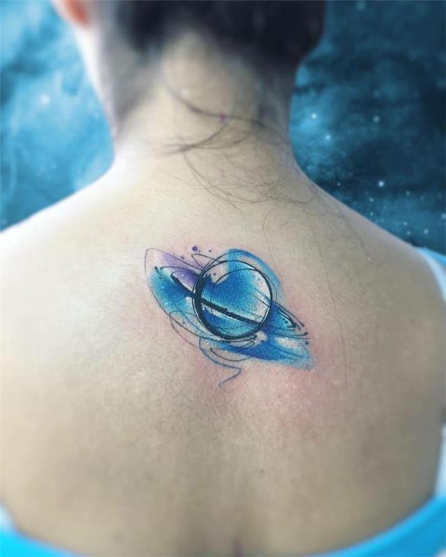 ακουαρέλα τατουάζ μπλε πίσω τατουάζ γυναίκες