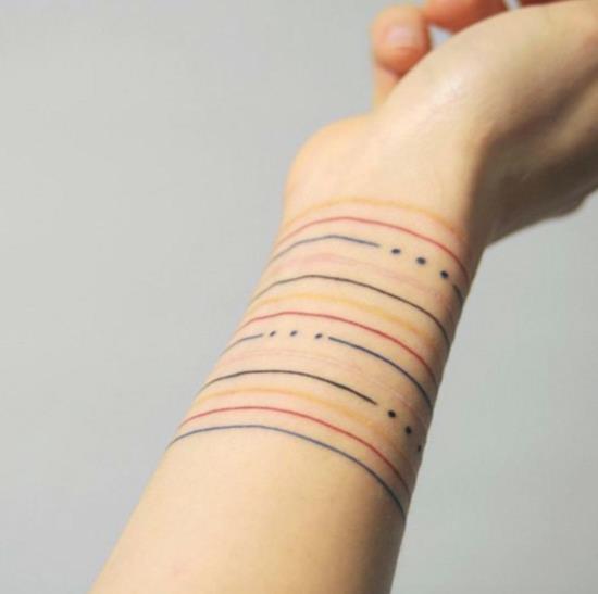βραχιόλι τατουάζ μινιμαλιστικές λεπτές γραμμές