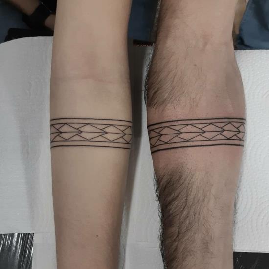 βραχιόλι τατουάζ εταίρος τατουάζ γεωμετρικό σχέδιο