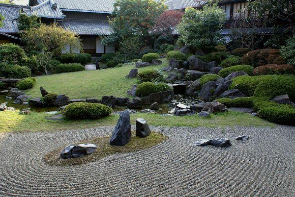 ελκυστικό ροκ κήπος ιαπωνικό στιλ