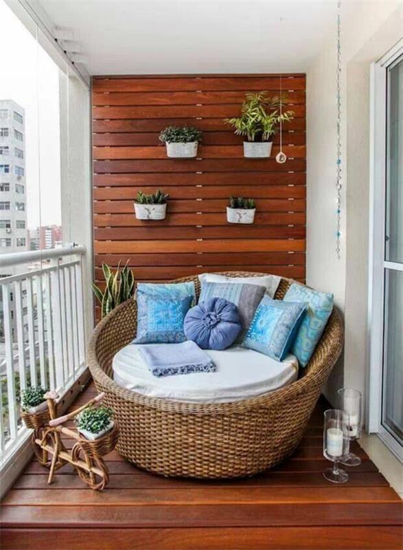 εξωτερική αρχιτεκτονική μπαλκόνι πλευρική προστασία ξύλινα φυτά πολυθρόνα
