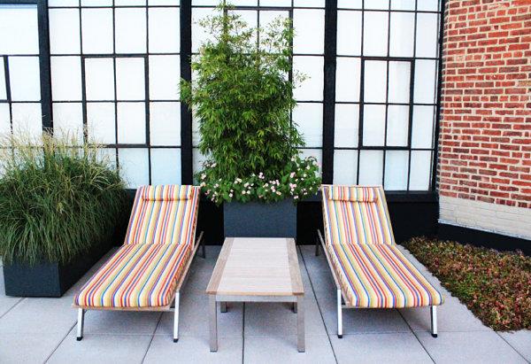 έπιπλα εξωτερικού χώρου μοντέρνες ξαπλώστρες με βεράντα καλύπτουν επικαλυμμένα καθίσματα με ριγέ μοτίβο