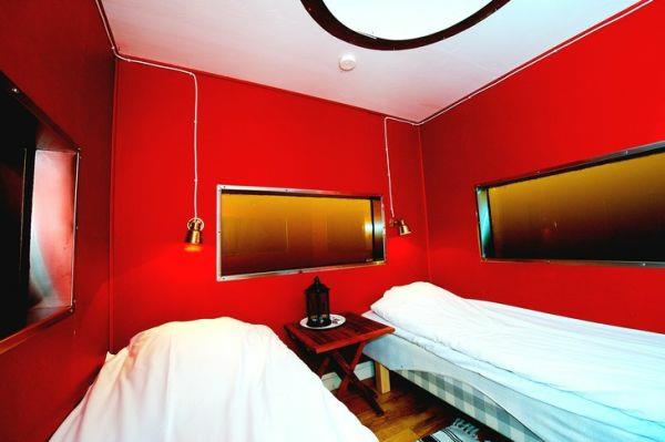 εξαιρετικά ξενοδοχεία κόκκινοι τοίχοι