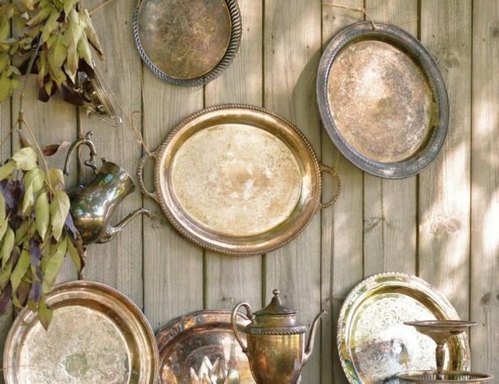 Φτιάξτε μόνοι σας ασυνήθιστες διακοσμήσεις κήπου και επαναχρησιμοποιήστε παλιά αντικείμενα