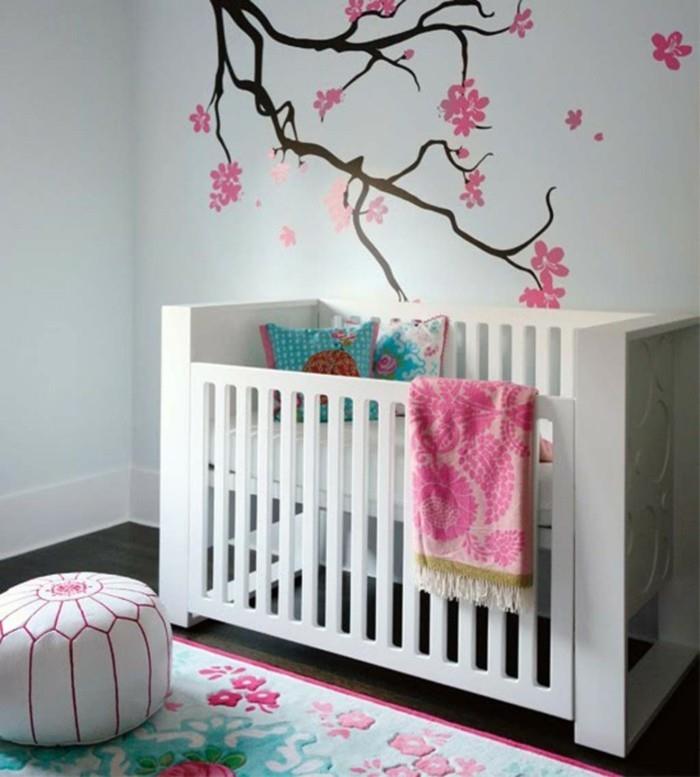ιδέες διακόσμησης βρεφικού δωματίου κορίτσι floral χαλί όμορφο σχέδιο τοίχου