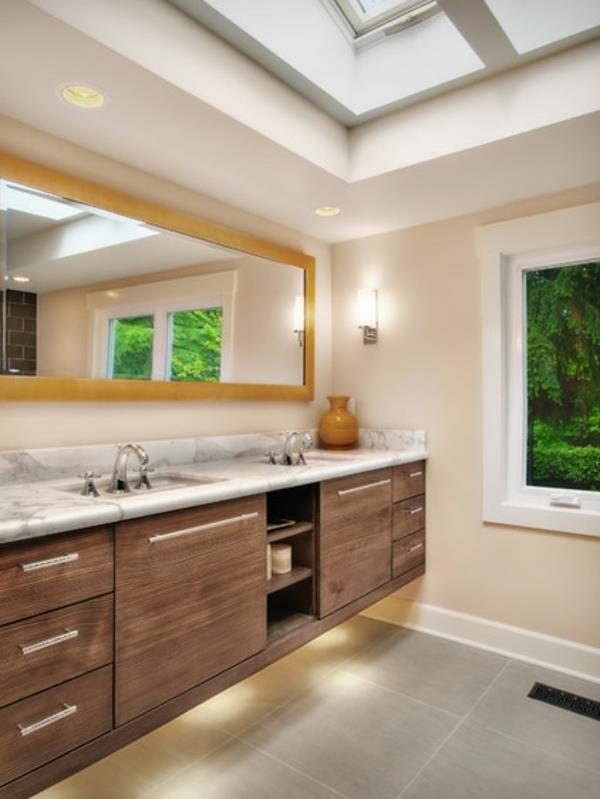 σχέδιο μπάνιου με πλακάκια ορθογώνιο μακρύ τοίχο καθρέφτη κίτρινο πλαίσιο