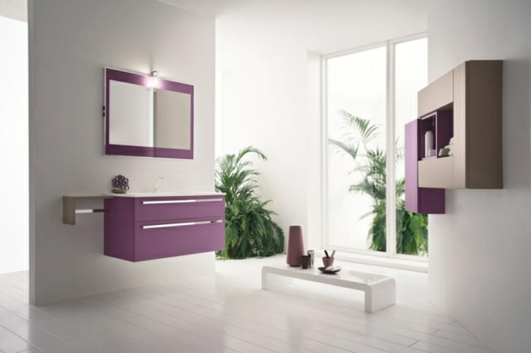 σχεδιασμός μπάνιου μωβ ντουλάπια φυτά καθρέφτης μπάνιου λευκοί τοίχοι