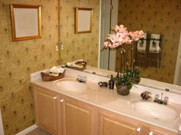 ντουλάπι μπάνιου ορχιδέα κρεμώδες χρώμα