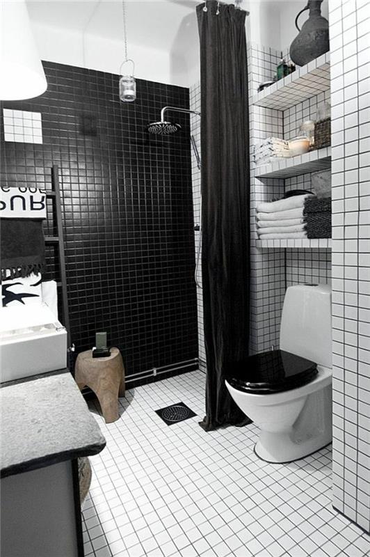 πλακάκια μπάνιου λευκό μαύρο ιδέες μπάνιου μικρό μπάνιο μαύρη κουρτίνα μπάνιου