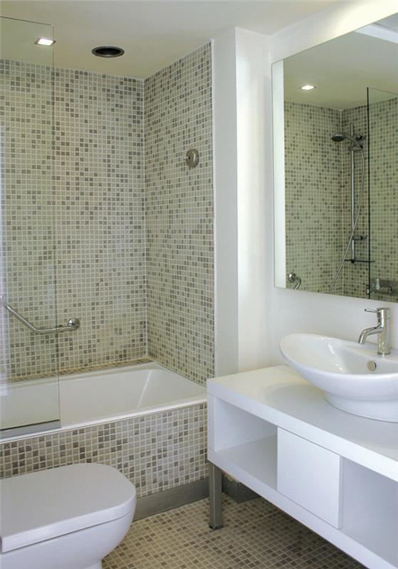 ιδέες μπάνιου μικρά δωμάτια ψηφιδωτά πλακάκια λευκά έπιπλα