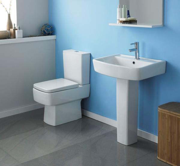 ιδέες μπάνιου μικρό μπάνιο ανοιχτό μπλε χρώμα τοίχου λευκή επίπλωση