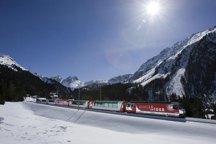 σιδηροδρομικά ταξίδια Ευρώπη Άλπεις Ελβετία παγετώνας σε περιοδεία