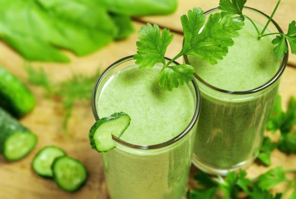 βασικά τρόφιμα υγιεινά ποτά πράσινα smoothies