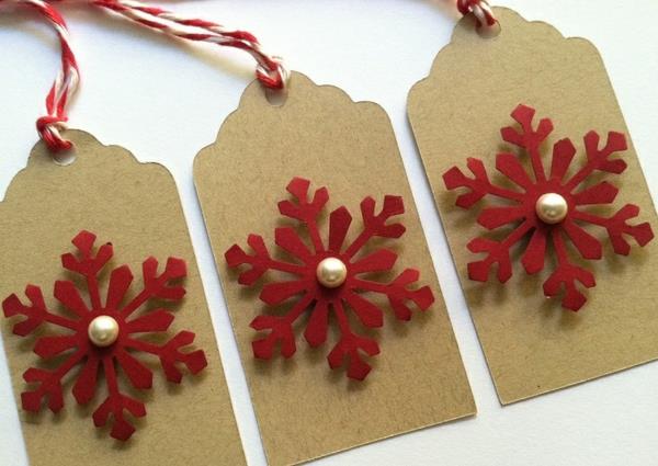 ιδέες χειροτεχνίας για χριστουγεννιάτικες κάρτες χριστουγεννιάτικες νιφάδες χιονιού κόκκινες