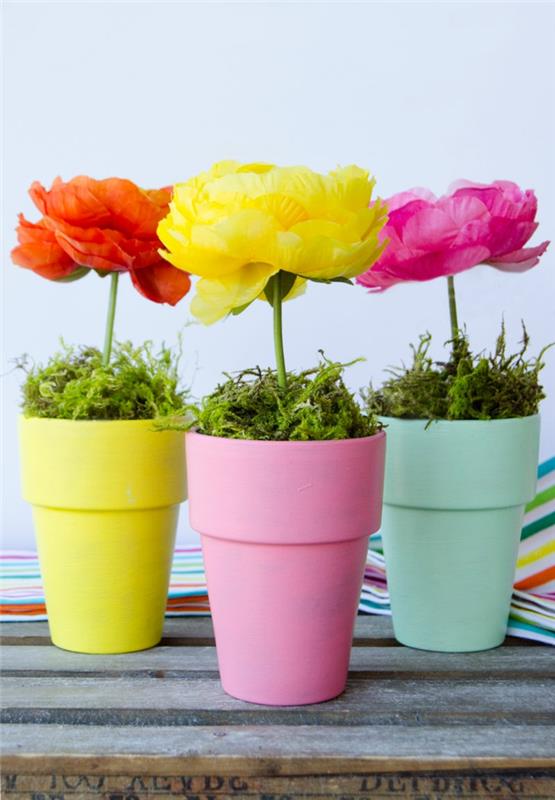 Ιδέες χειροτεχνίας ανοιξιάτικες γλάστρες χρωματιστά λουλούδια