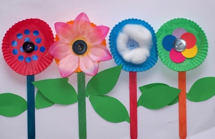 χειροτεχνίες με παιδιά που φτιάχνουν παγωτά μπαστούνια λουλούδια