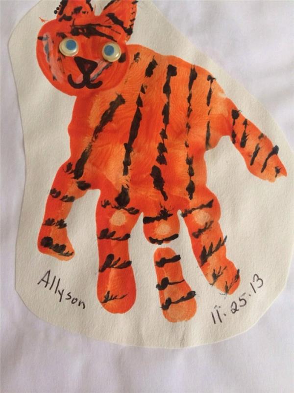 χειροτεχνίες με παιδιά τίγρη από αποτύπωμα χεριού
