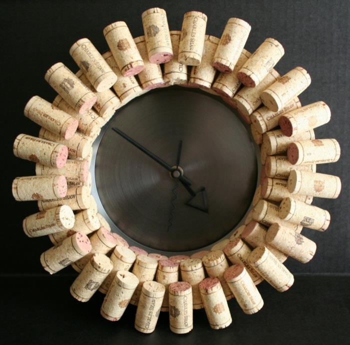 tinker με φελλό tinker ιδέες διακόσμησης diy δίσκος φελλός κρασί ρολόι τοίχου