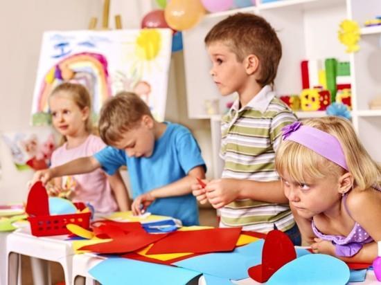 χειροτεχνική διασκέδαση γιορτάστε το πάρτι γενεθλίων των παιδιών οργανώστε τα γενέθλια των παιδιών
