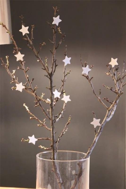 κλαδιά δέντρων αστέρια σκανδιναβική χριστουγεννιάτικη διακόσμηση