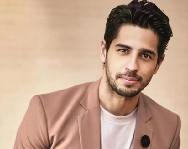 sidharth malhotra sakal görünümü