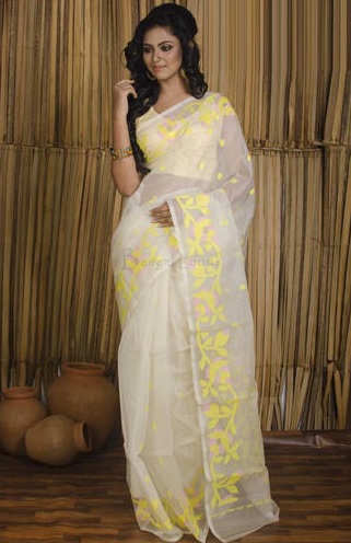 Baltasis Muslinas Saree