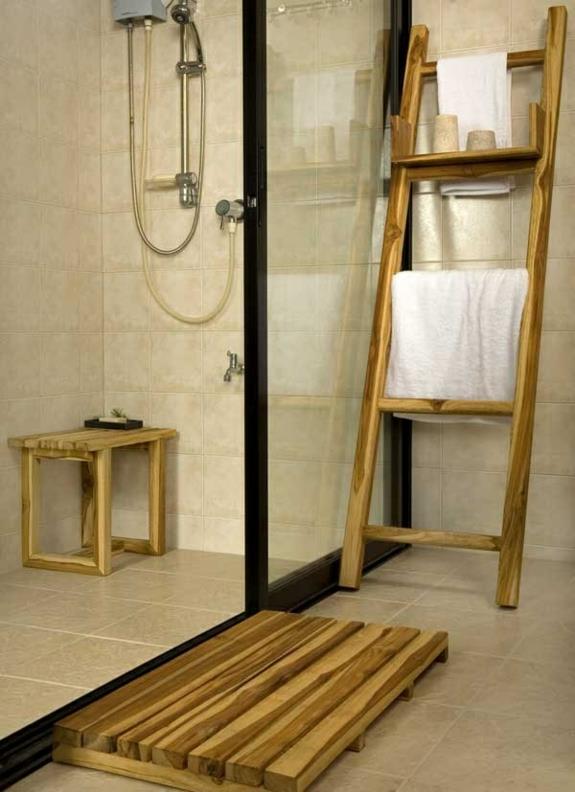 κρεβατοκάμαρα ξύλινα έπιπλα πετσέτα σκάλα ιδέες μπάνιου