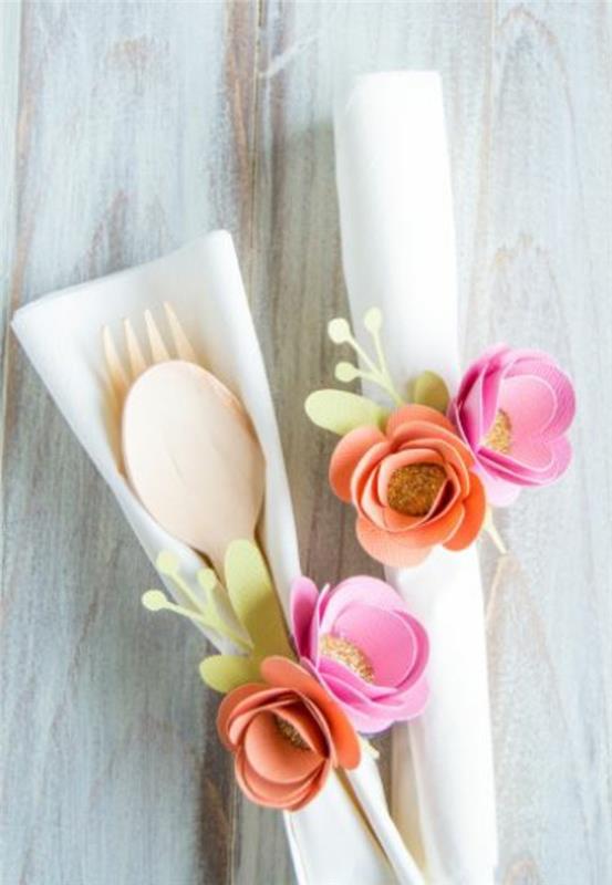 τσάντα μαχαιροπίρουνα tinker τραπέζι διακόσμηση Πάσχα αρκετά με λουλούδια