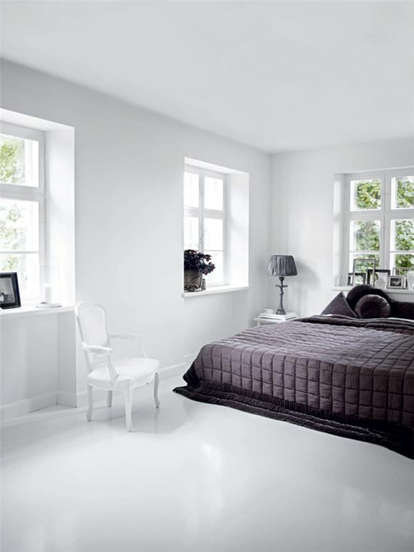 κρεβάτια σχεδιασμός κομψό υπνοδωμάτιο σκούρο κρεβάτι λευκό πάτωμα ευρύχωρο