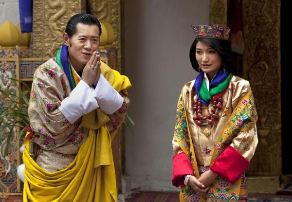 ευτυχισμένος γάμος βασιλικού ζευγαριού του Μπουτάν