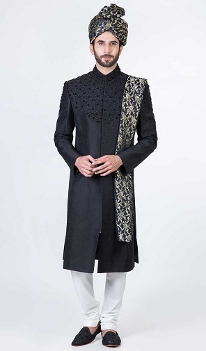 Damat için Siyah Şervani
